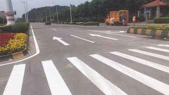 交警放大招 優(yōu)化道路交通設(shè)施 花都司機(jī)你感受到了嗎